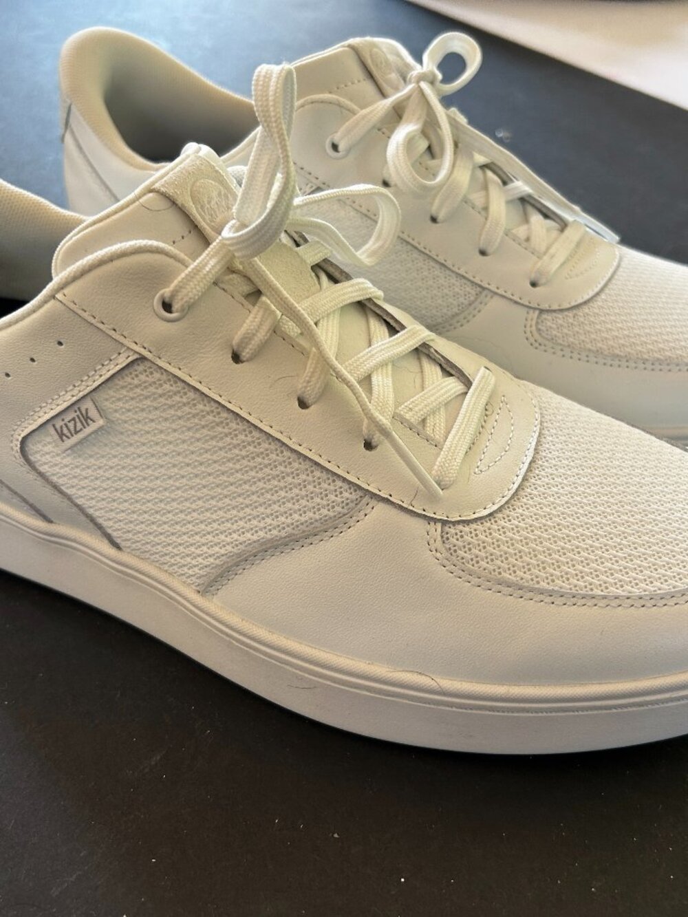 Kizik, Oslo, hands free, Optic white leather and mesh, size 11 men